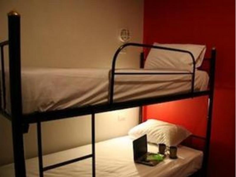 Kool Backpacker Hostel Patong Extérieur photo