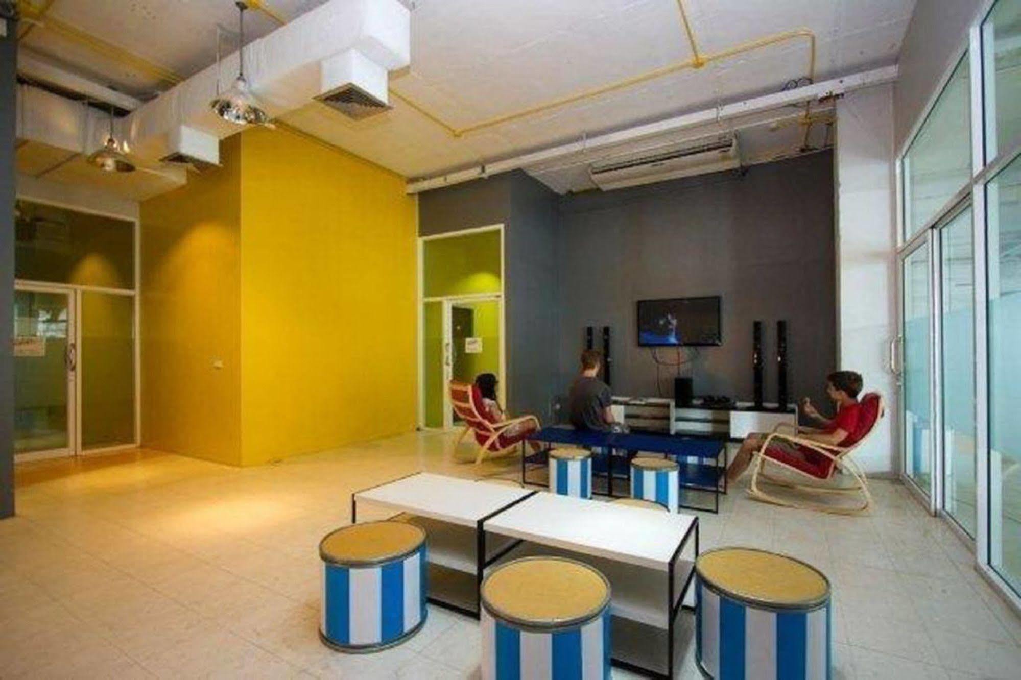 Kool Backpacker Hostel Patong Extérieur photo